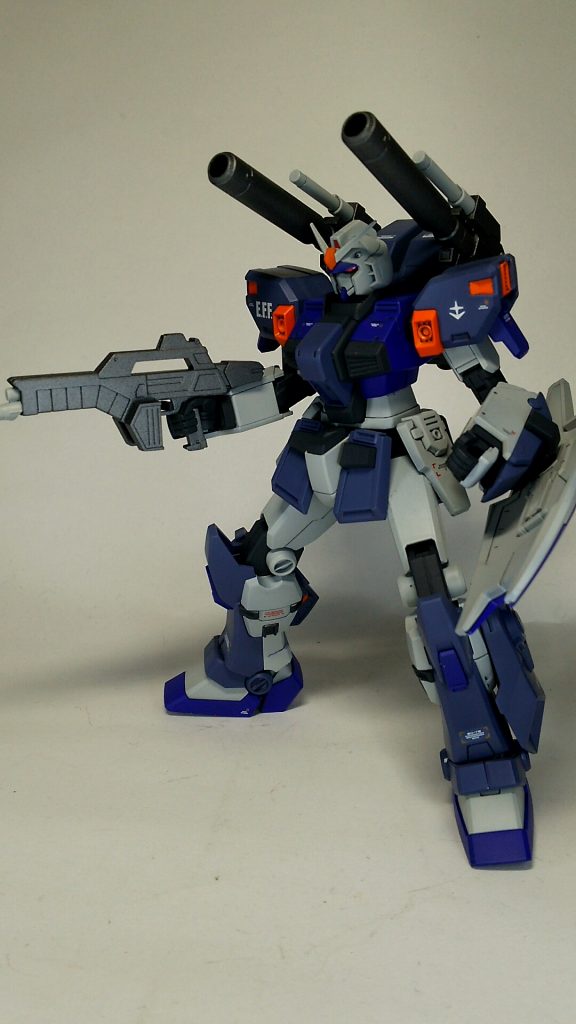 適当にポージングを