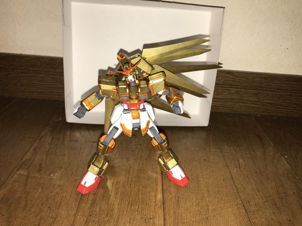 ムテキブースターと本機との接続部の軸は、横に360度の回転が可能であり、可動域が広い。※ ギャラクシーブースターのジョイントは、旧HGのインパルスガンダムにもピッタリハマったので、無改造で接続できました。