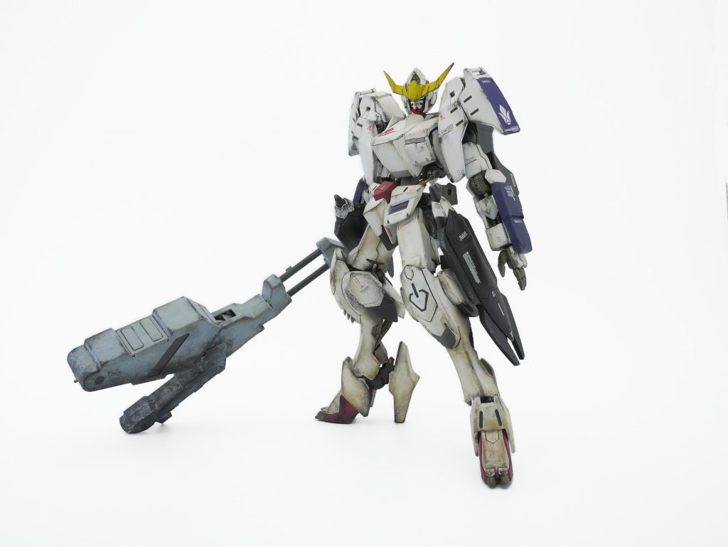 ▲レンチメイスを構えて