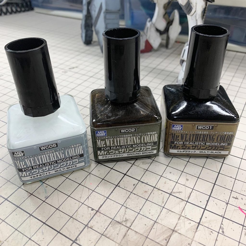 ▲チッピング後の汚し塗装にはこちらのツールを使いました