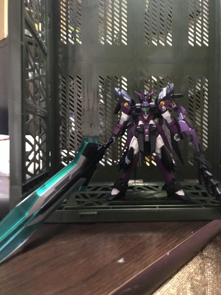 バスターソードはコトブキヤ から
デカすぎて重すぎ💦