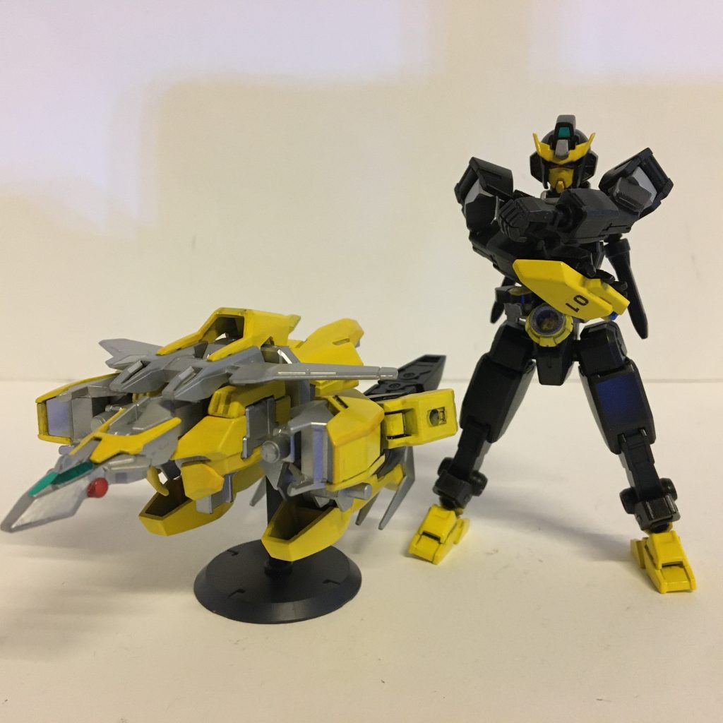 支援メカはシルバーカラーでレンズパーツで目を作成。少し可愛らしくなったと思います。