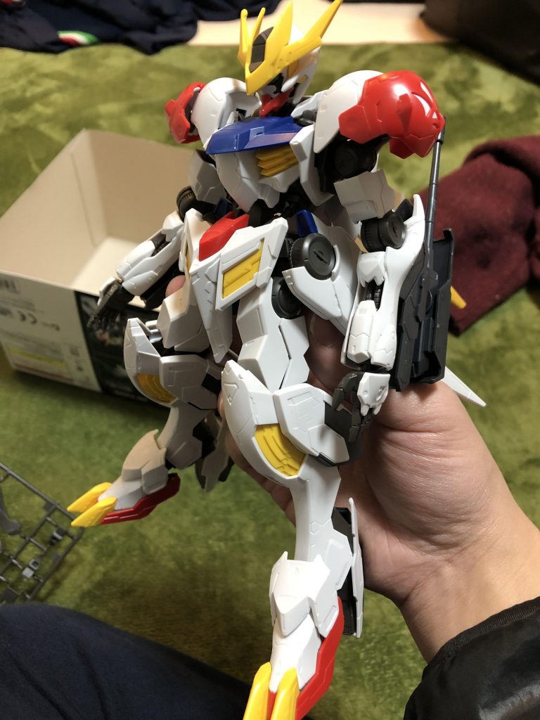 外装仮組。
全然違和感無いですね。