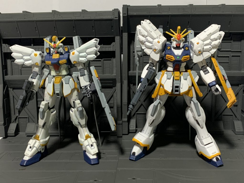 比較左:Ver1 右:Ver2.0細身のVer1からマッチョなスタイルに進化しました。