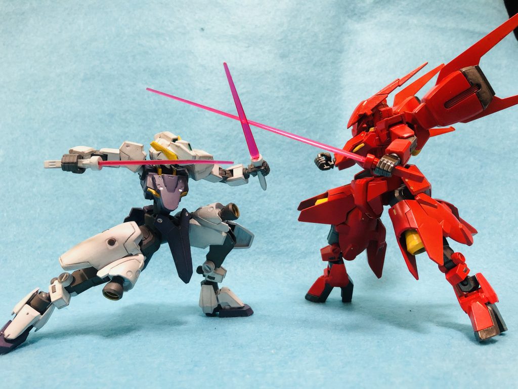 兄弟機、ガンダムヴィオラとの一騎打ち。