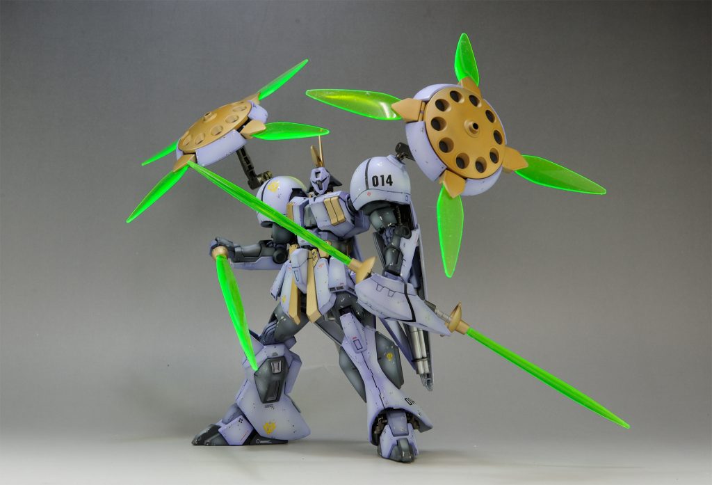 何気に袖やスカートの内部を塗ってますが、まあ分かりませんよね…。