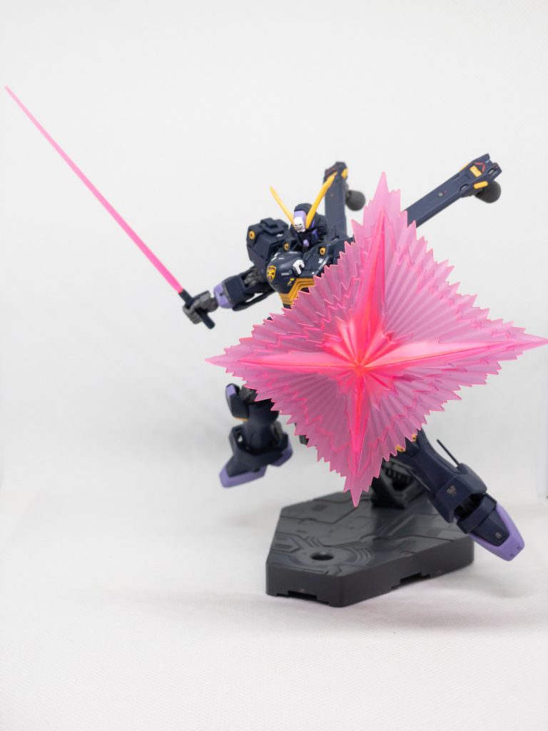 ビームサーベルとビームシールド。