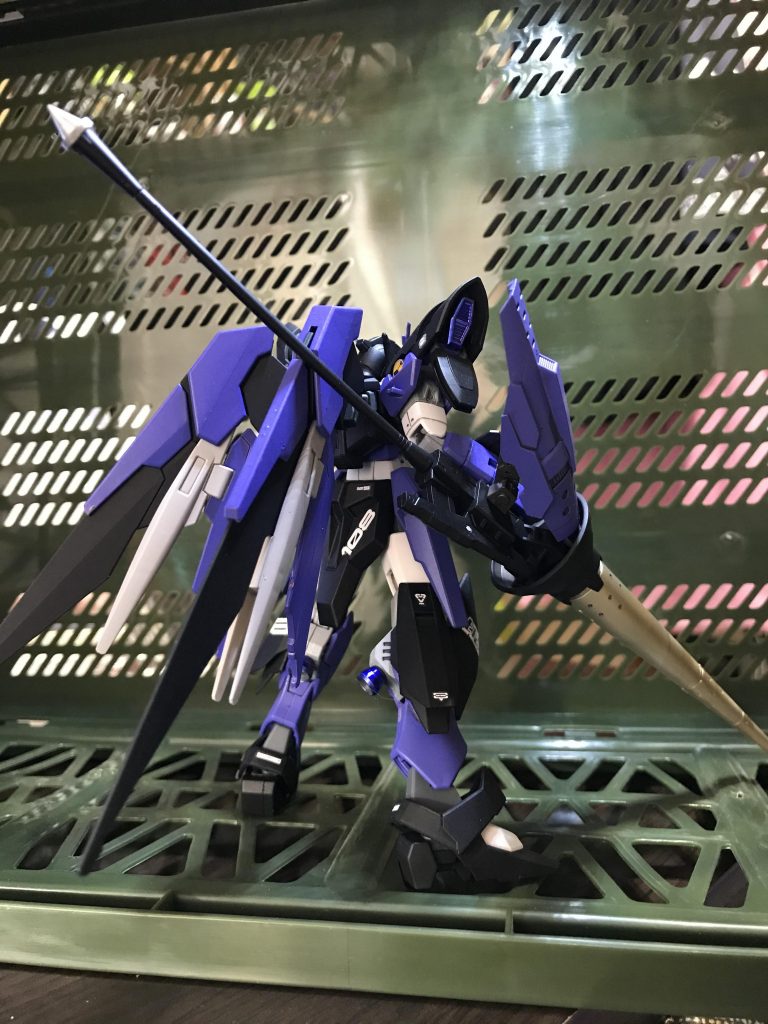 後ろ
槍の後ろが羽に当たる...😓