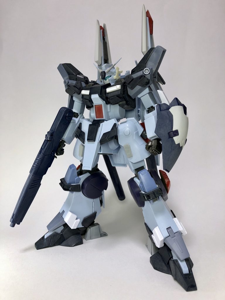 プロペラントタンクはかなり追加していますが、いらなくなったらマウントフレームごとパージするイメージ。ペイルライダー宇宙用とシナンジュのものを活用しています。