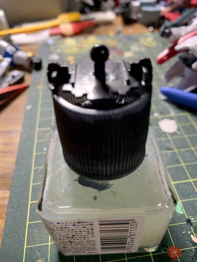 プロポーション変更で首をプラ板で1mm延長