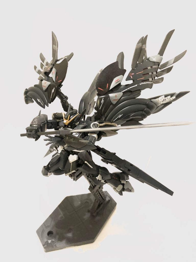 ゼロが実体剣で斬りかかるのもいいかなぁと笑