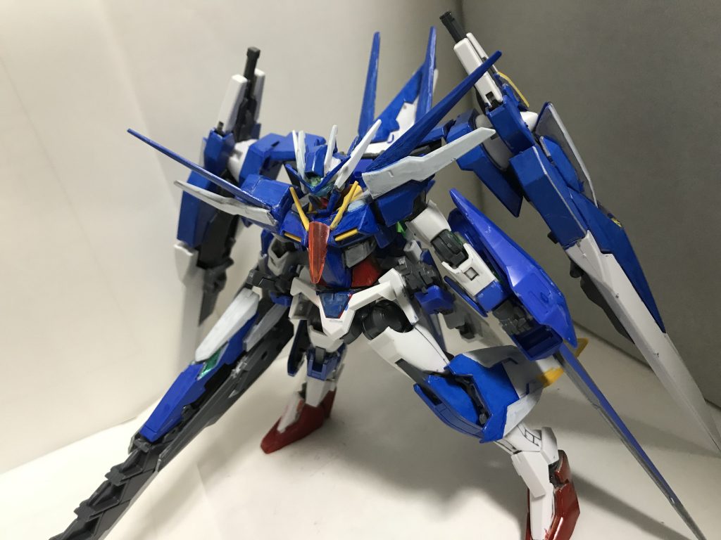 そして腕の改造、武器製作、塗装を終えて完成しました。過程の写真が少ないので一気に見せます