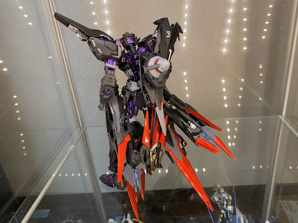 装備をマウントした状態の背面
背面のこの感じはとても気に入ってます