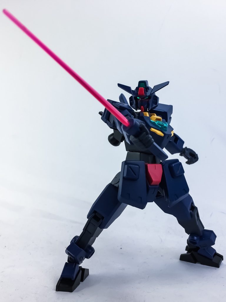 ビームサーベルはコアガンダムの物をそのまま使用しています!