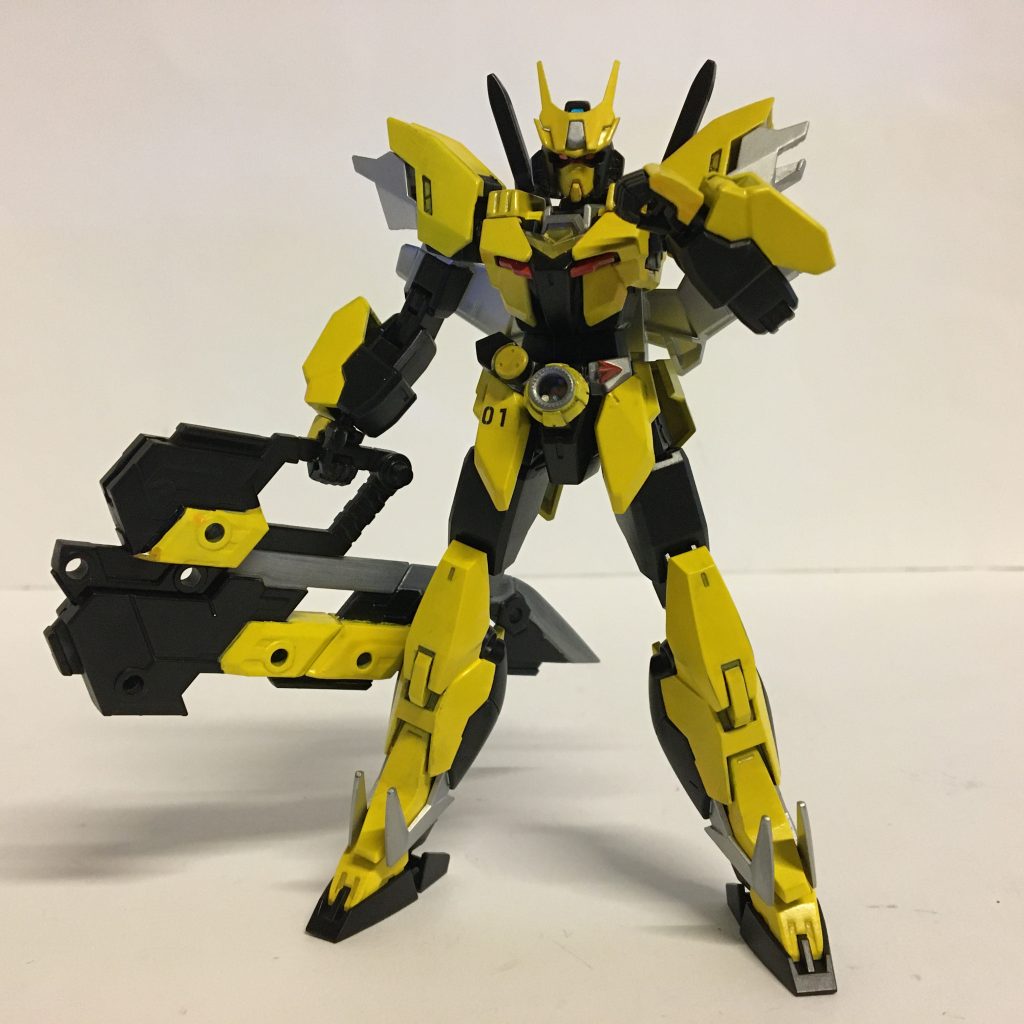 アーマーと合体してゼロワンライジングホッパー完成です。イエローの割合を考えながら塗装を行いました。