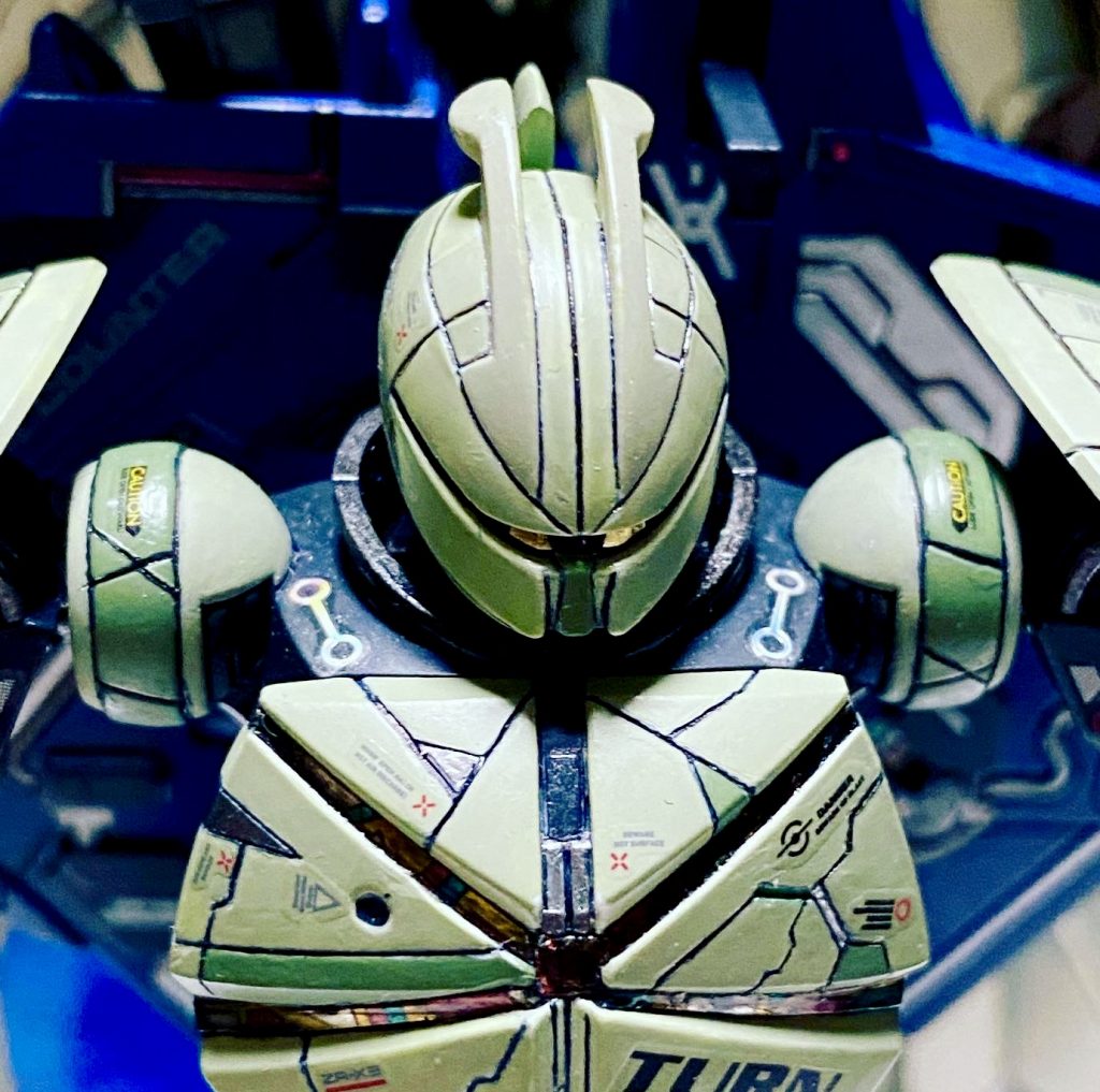 最後まで悩んだツインアイ、付けました^ ^