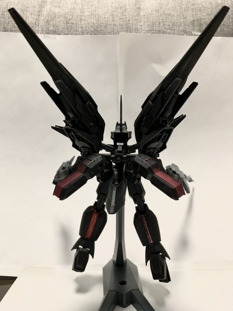 背面
背中の大きいウィングはオーライザー、ラジエートフィン、ボールデンアームアームズを使ってます。