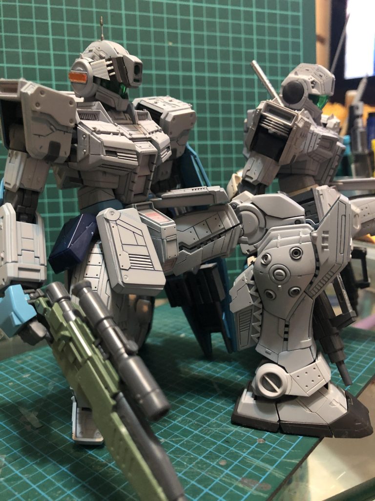 ジムの待機はやはりこの姿勢