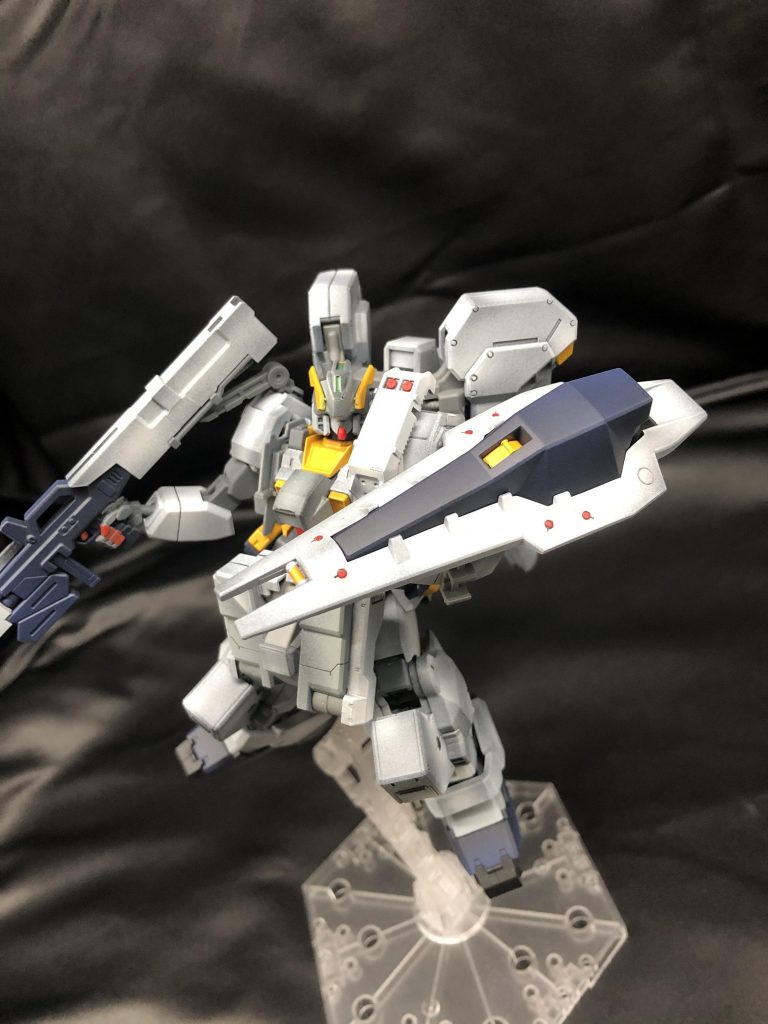 シールなどは一切使わず全塗装です