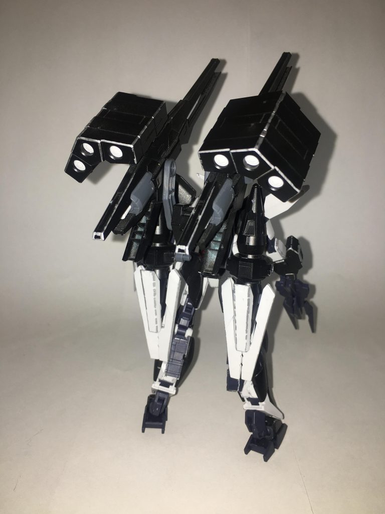 背面。