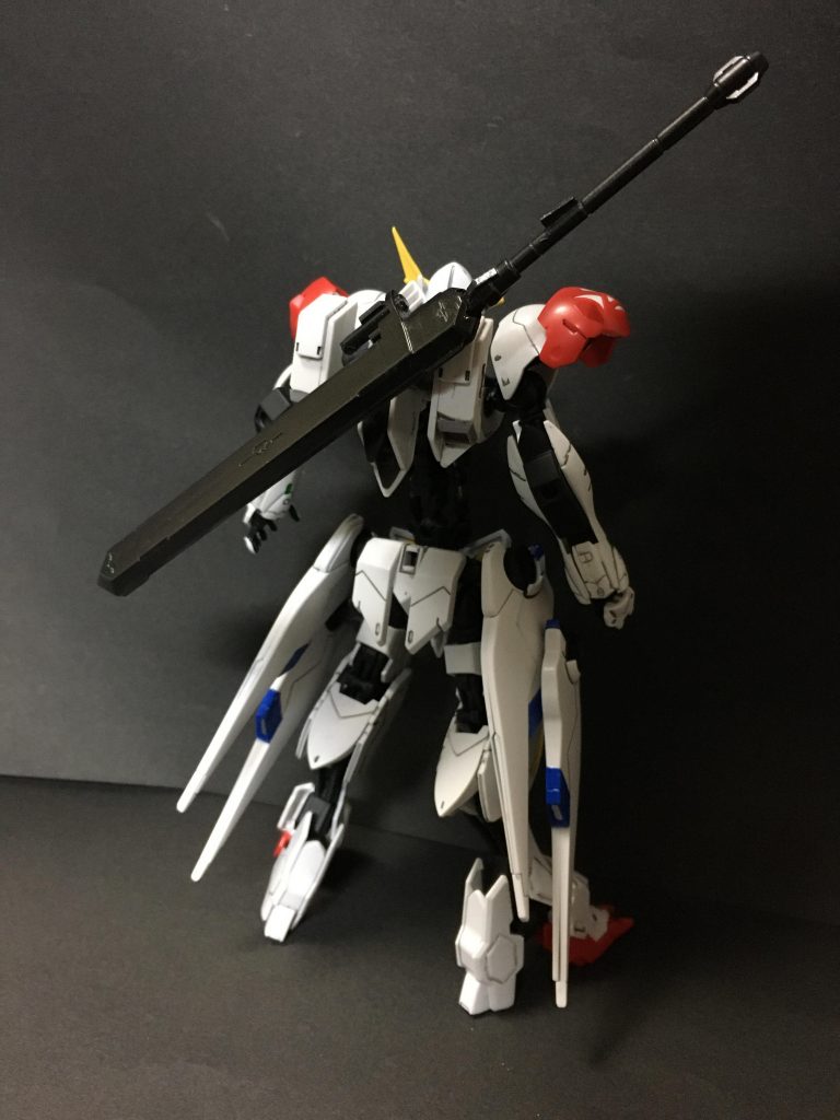 ソードメイス真打はバックパックに懸架可能
バックパックはルプスのものを切り離してアマアムのポールジョイントで可動スラスター化
サイドスカートはルプスのスカートを2セット使いより高機動に