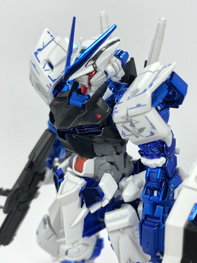 RGガンダムアストレイブルーフレーム（メッキver）–2枚目/制作者：デコポン
