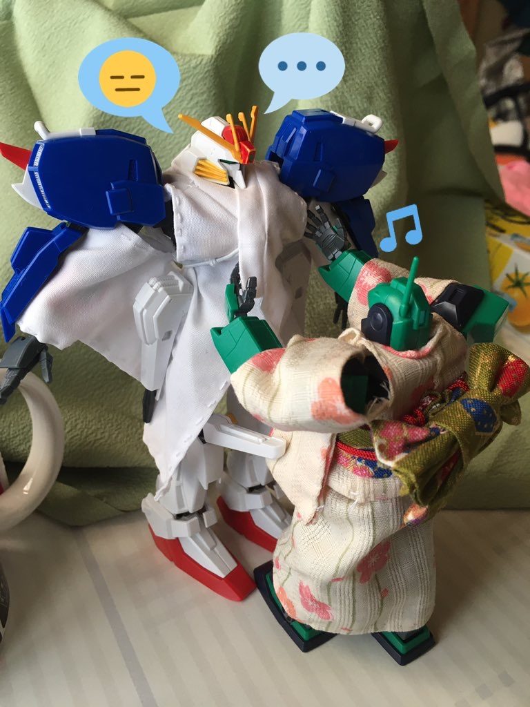 さあSちゃん、君もおめかしタイムだよ！
いくら服嫌いでも大好きなネモちゃん相手なら逃げられまい…

巫 女 服 か ら に げ る な