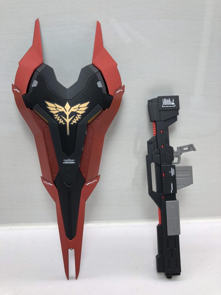 シールド等の黒箇所は2色で塗り分け。
気づいてくれると、すごい嬉しいポイント。