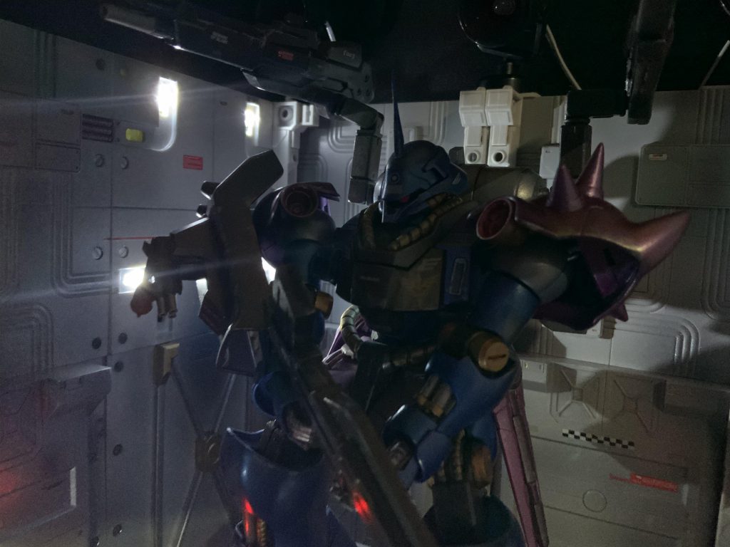 カタパルトデッキは前回使用したものを増設です