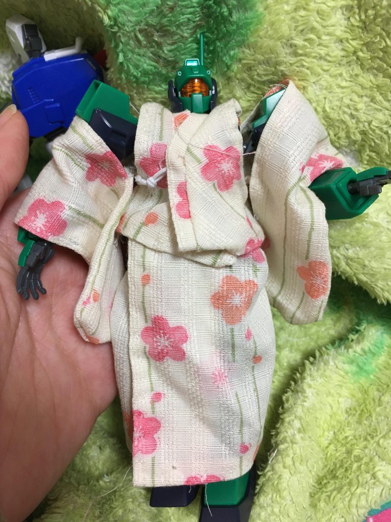 というわけでまずは形から入ろうね！
今回君たちにはおめかししてもらいます！！！
ネモちゃん振袖着ましょうねー

あっこらSちゃん逃げるな