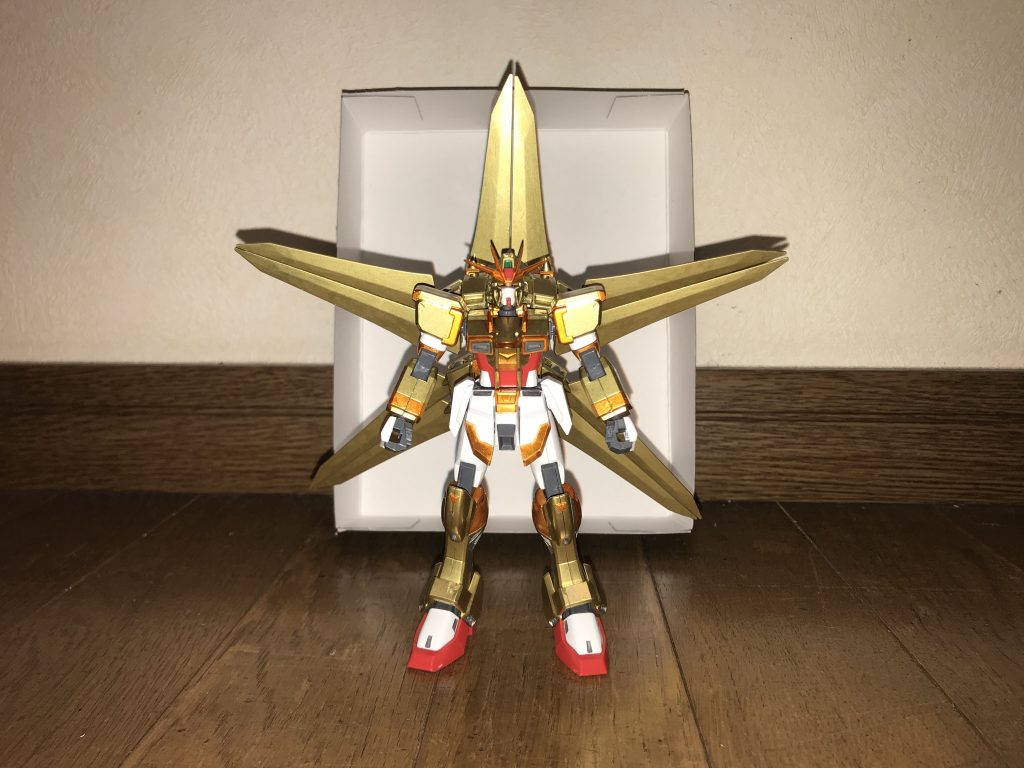 スターモードハイパームーンウイングを星型に変形させた攻撃力・火力重視の状態。クレッセントリッターを周囲に大量に放出してビームバリアを形成する事が可能で、衝撃を防ぐ防御手段だけでなく、体当たり攻撃にも活用できる。特にビームバリアによる体当たりの威力は強烈であり、戦艦すらも一撃で撃沈してしまう。加えて、両手からは大量のクレッセントリッターを圧縮する事で、巨大な球状の粒子ビーム弾を形成し発射する事が可能で、こちらもコロニーのような巨大な物体すらも破壊してしまうほどの破壊力を誇る。