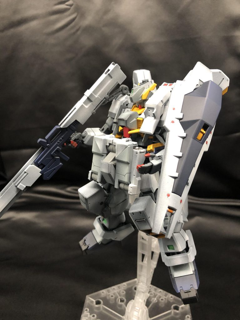 自分は作業工程の写真を取らないのでベースのアウスラだけ貼っときますね