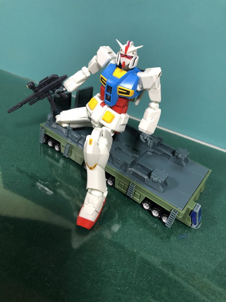 ガンダムトレーラー–3枚目/制作者：いま