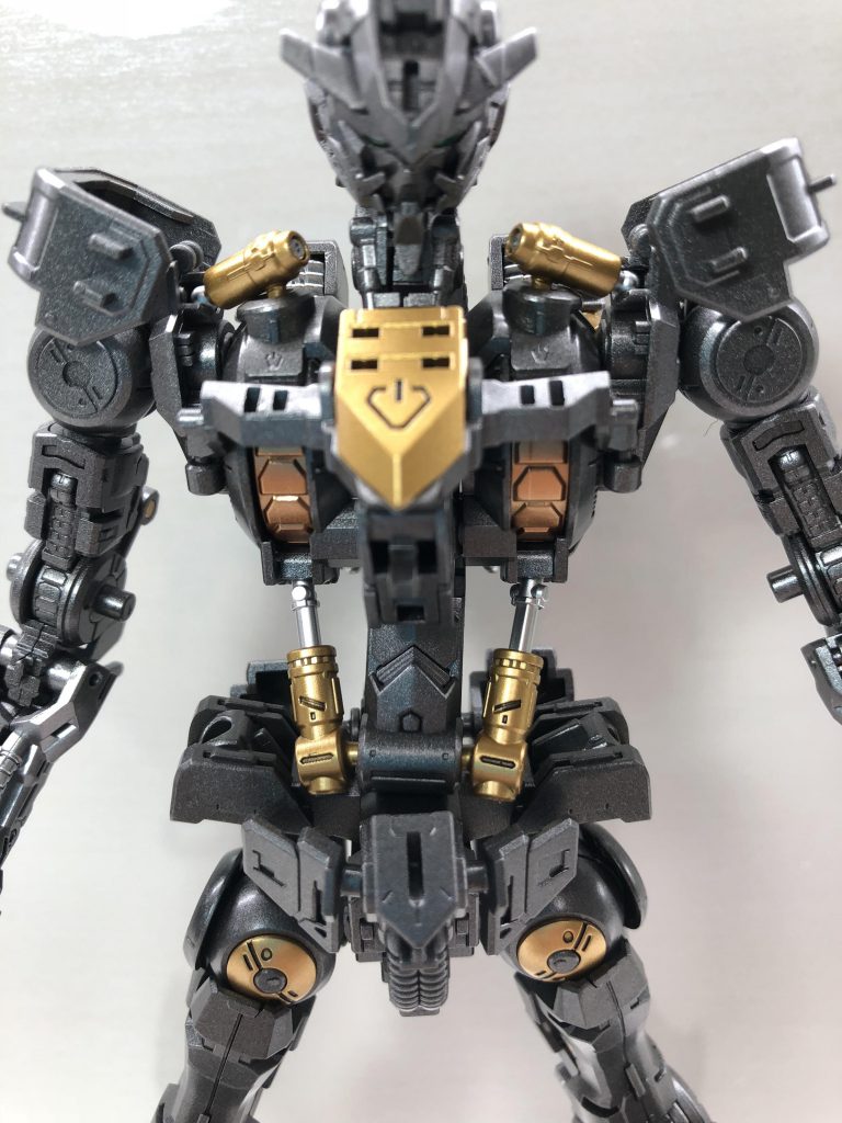 エアハブリアクターはパールカッパーで塗装。
ちょっとしたアクセントにしてみました。