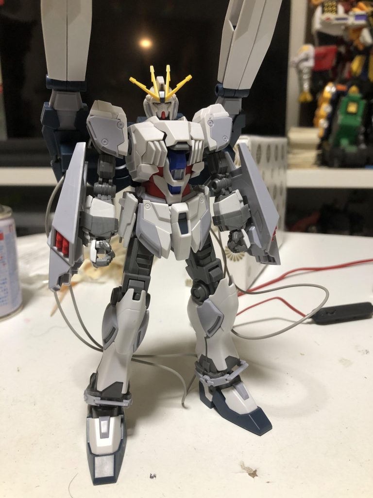 最後にパチ組み状態で。
やはりエアブラシは楽しいですね!
失敗しまくりながら、とってもウキウキ作業をしております。