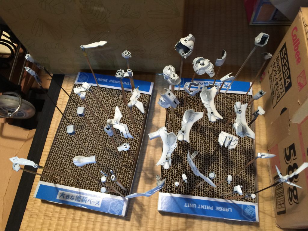 塗装は黒立ち上げベースでグラデーションつけています。