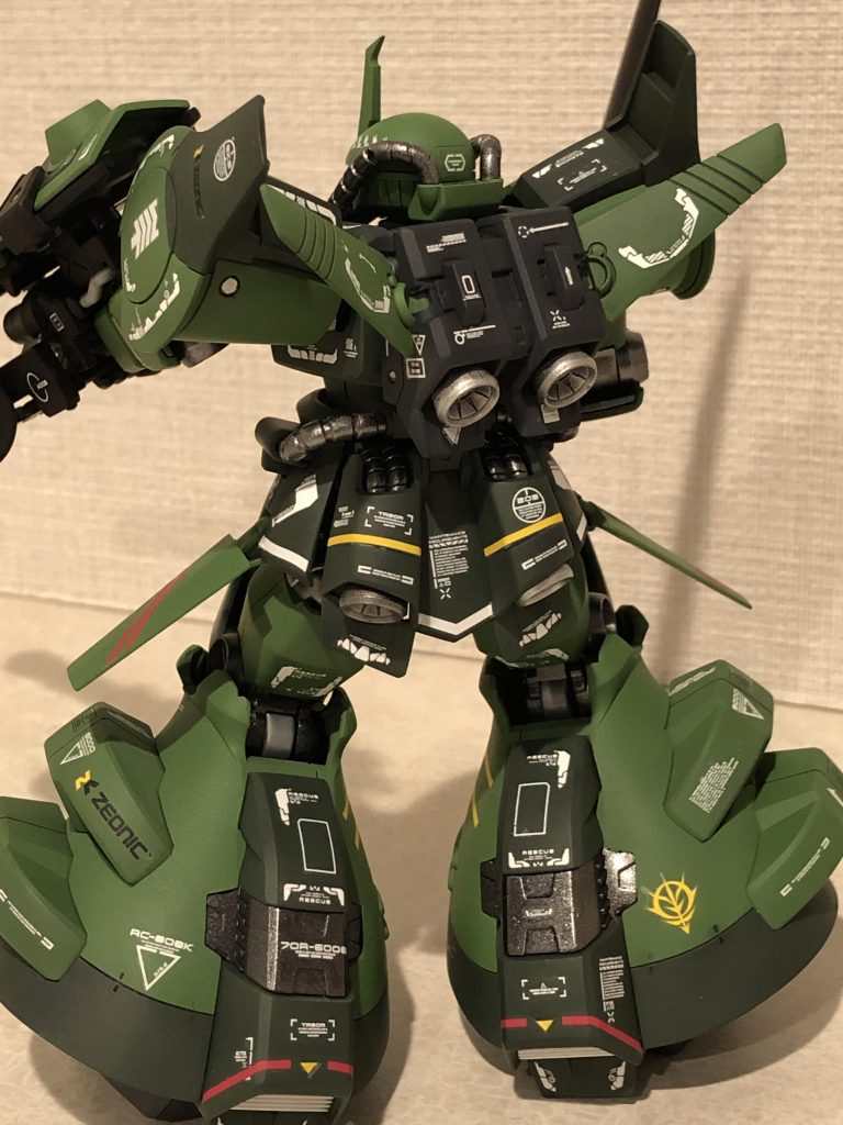 バックショット。この背中の大きさがとてもカッコイイです⭐️