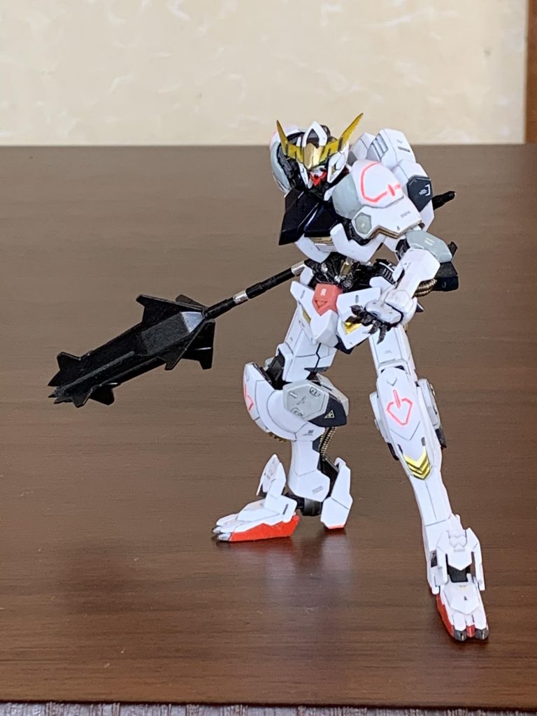 主武装は、男らしくメイス。