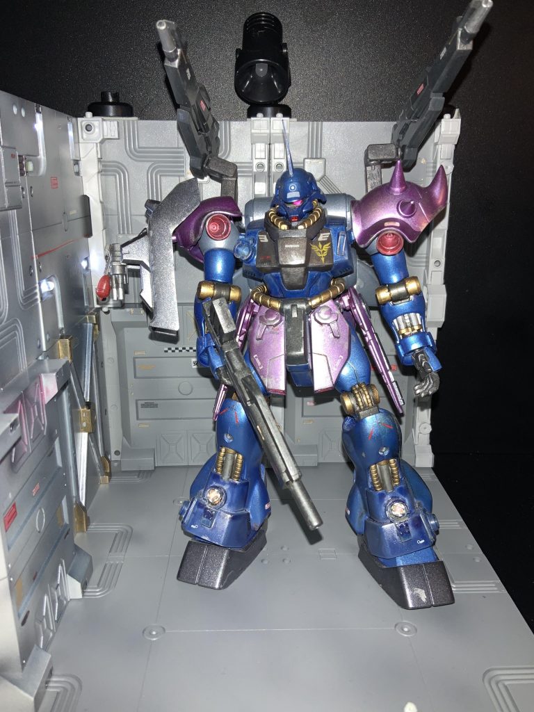 フラッシュ撮影すると結構またまた違う色合いに