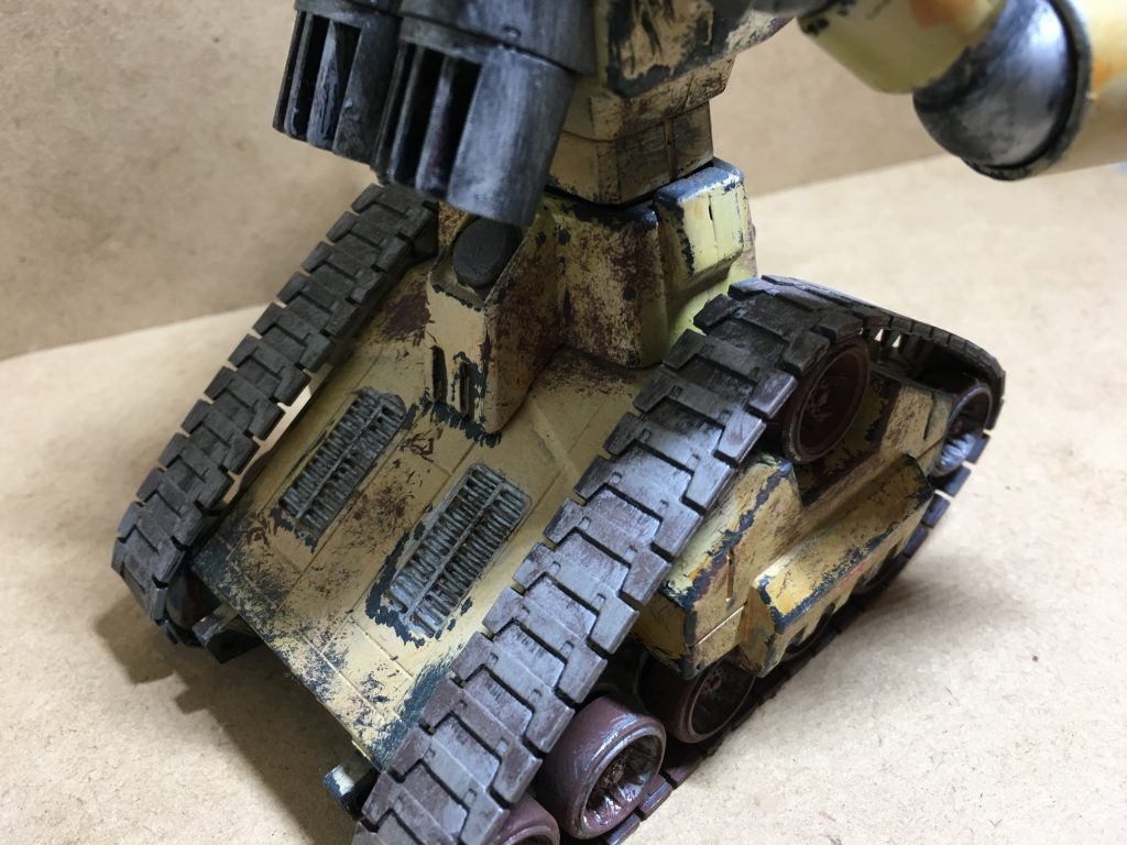 錆加減もわからぬ時のオレは、当時…
車の信号待ちにトラックなんかをよく見てました。リアルをもとめてましたが実力が伴ってませんwww
こんな作品ですが、気に入ってます♪