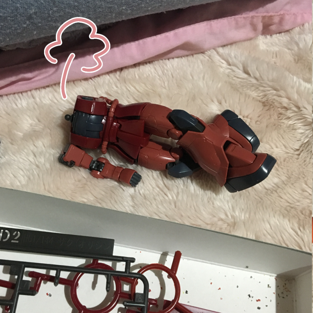 「まだ完成しないの?」みたいな態度です。おっぱにくんの手が遅いのは仕方ないにしろ、少し舐めた態度ですね。