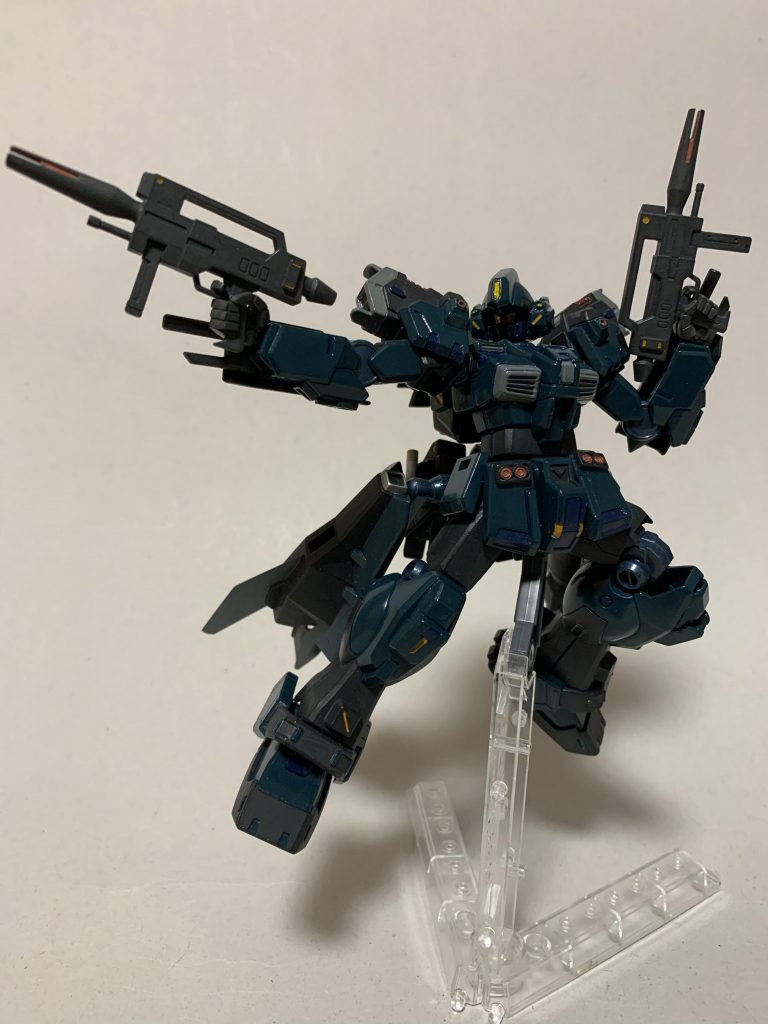 ビームライフルはジムⅢとネモに付属する物を持って来ました。継戦能力と威力で使い分ける感じです。