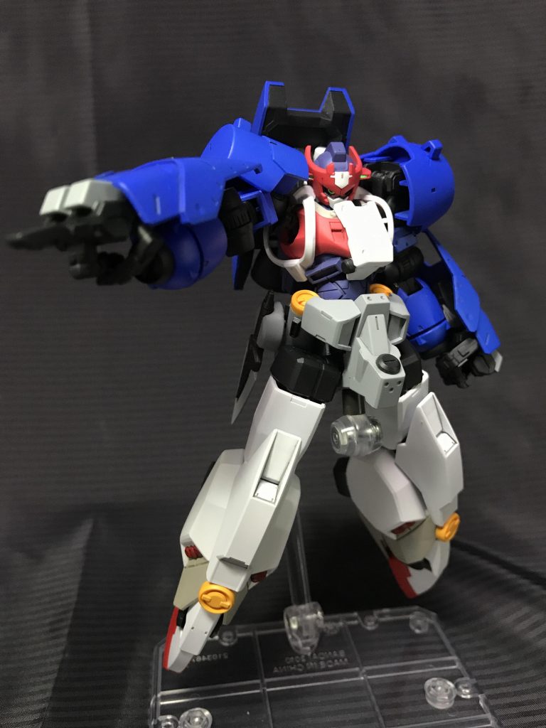 以上!
我が愛機
*『マックナイフ・ロブスト』*
見て頂いてありがとうございました(^^)
また今後も塗装作品を上げていきますのでよろしくお願いしますm(_ _)m**