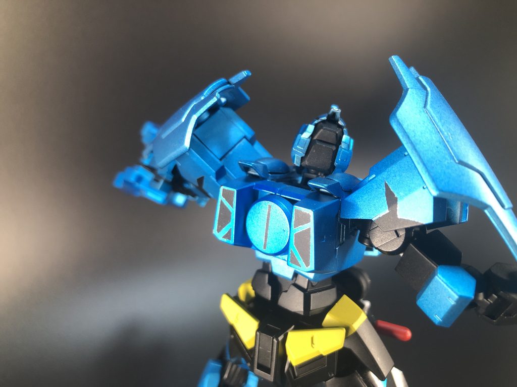 模様は基本的にマスキング塗装で表現しています