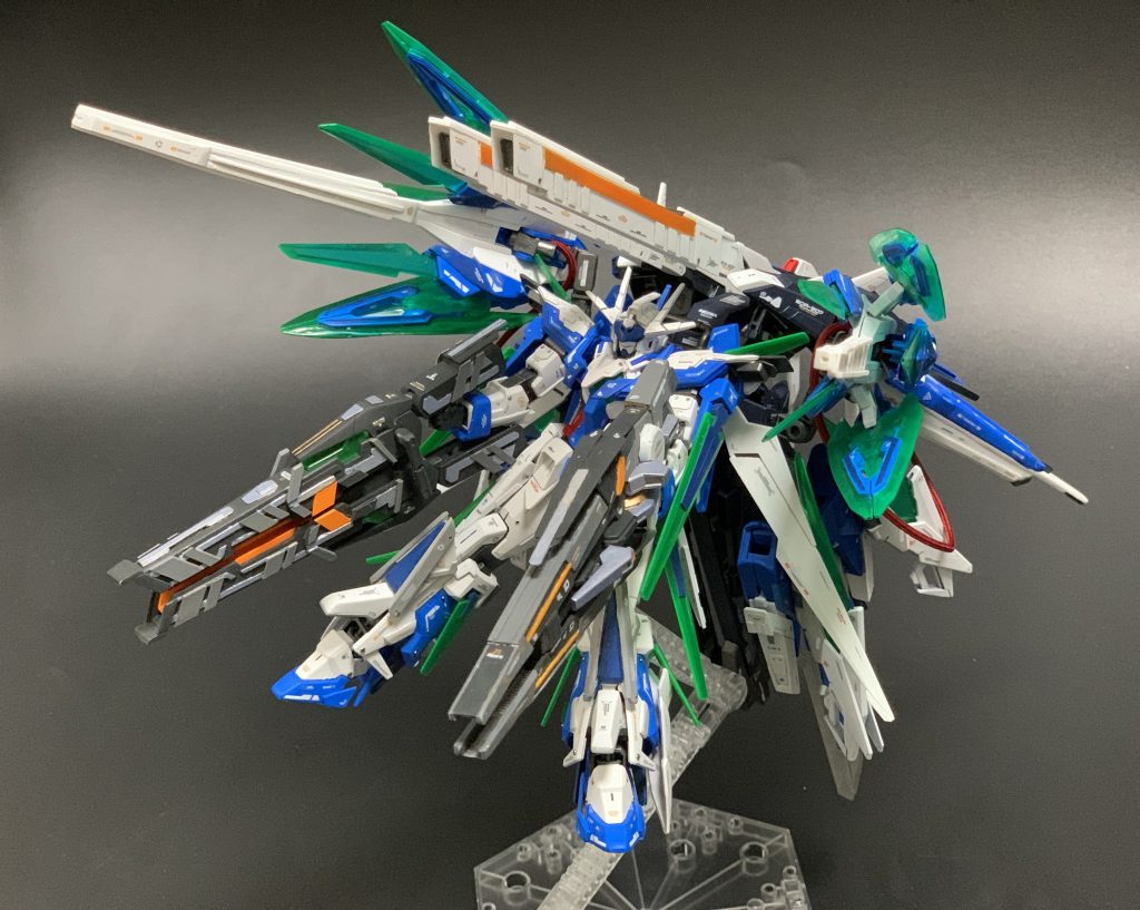 主戦場は長距離なので、フルバースト的な前面一斉射撃がメイン