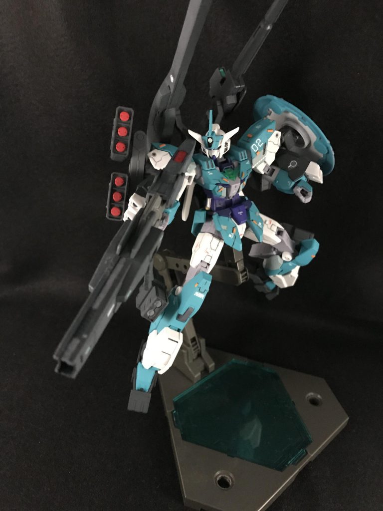 ビッグビームバズーカ
特にいじらず、Mrカラースプレーのネービーブルーと、ファレホメカカラーのファントムグレーで塗装してます