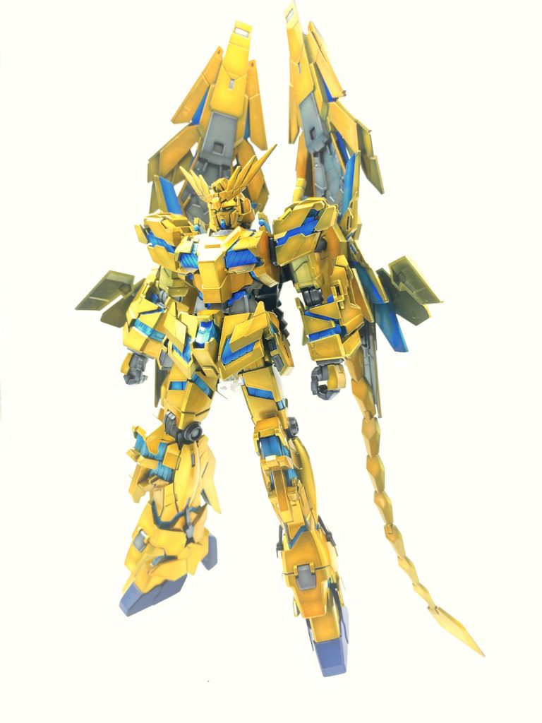 金部は黒から白立ち上げののちパール吹いてクリアカラーで仕上げ