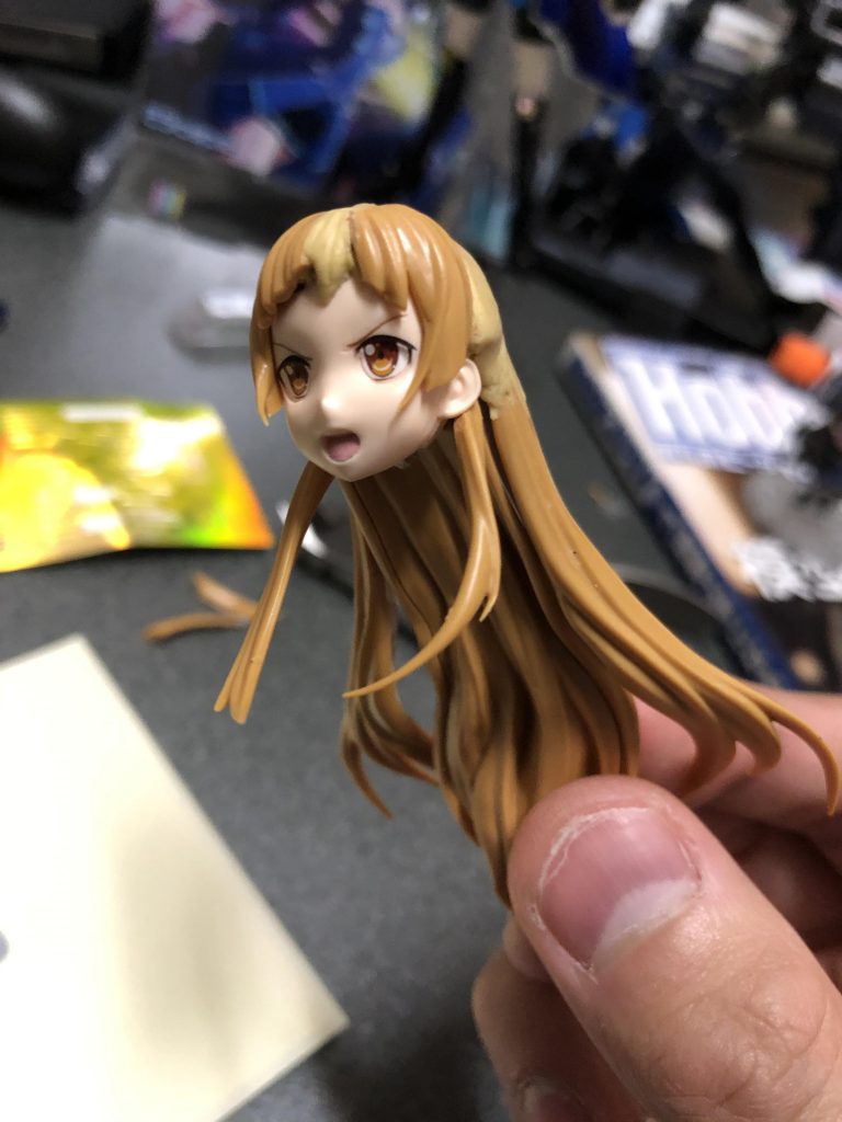 こんな感じになりました。
アスナさんと志保さんは瞳の色が同じベージュ系だったので、瞳デカールもキットの物をそのまま使用しています。
(最初から流用出来そうだと踏んで素材キットを選んだところも正直あり)