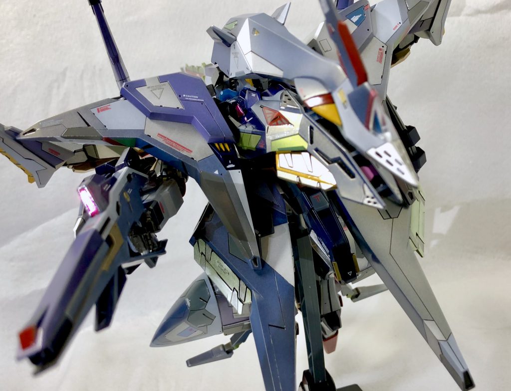 フライトフォーム!モノアイレールにモノアイを一つ。見にくいね。