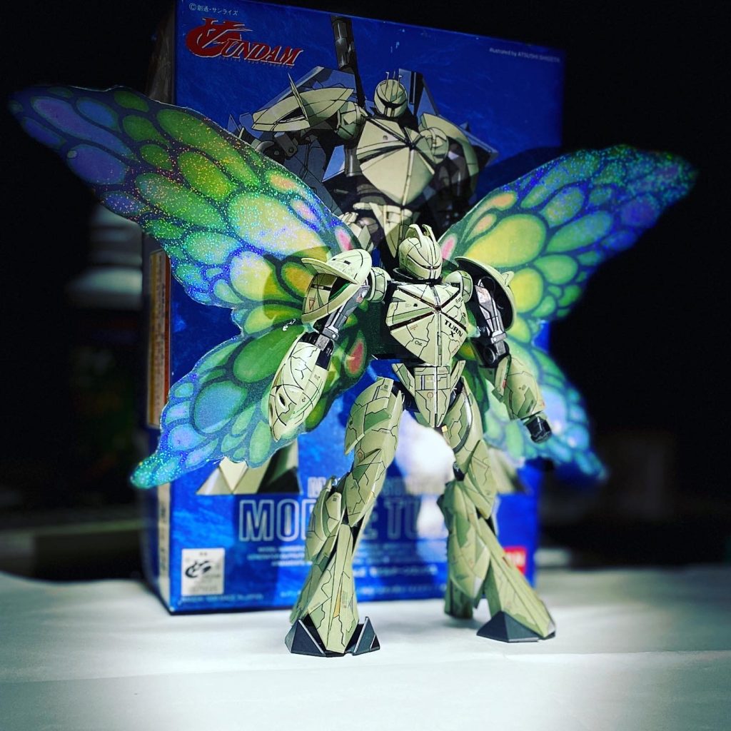 オリジナル月光蝶🦋画像データはTwitterでフォローさせて頂いてる方が公開してらしたので、ありがたく使わせて頂きました^ ^
ホログラムシールを貼ってみました^ ^